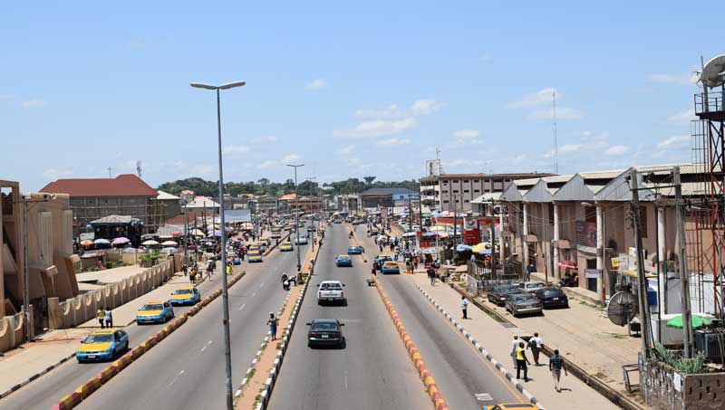 Akure-Main-Road-Oba-adesida-Road.jpg