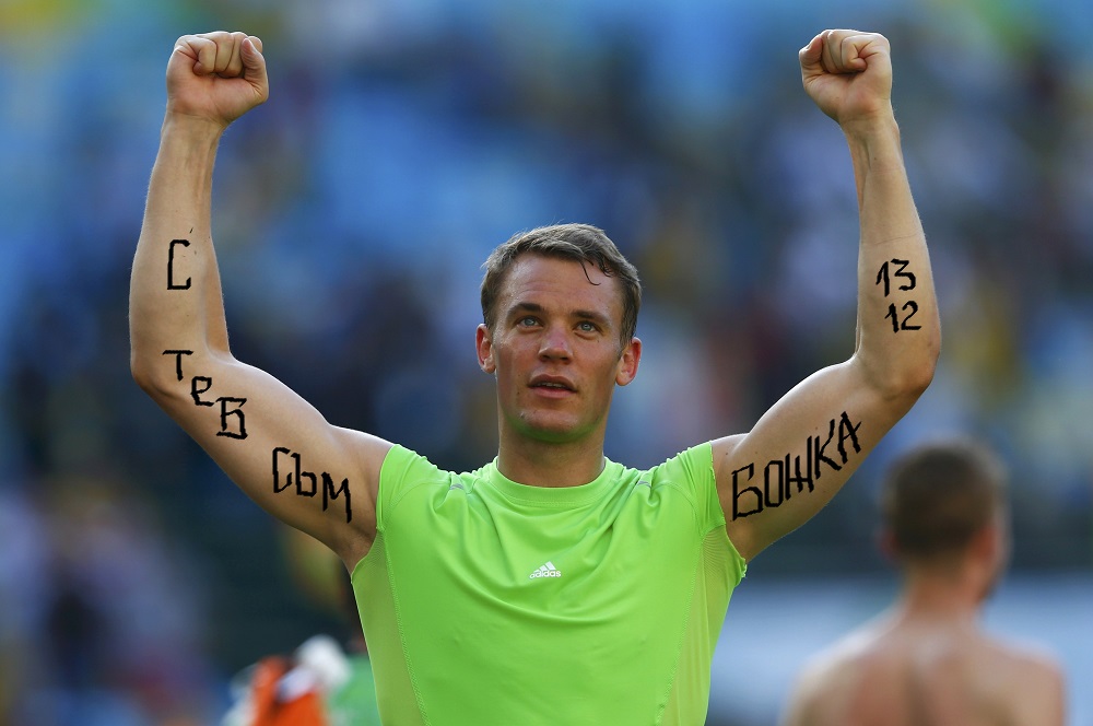 Neuer supports Bozho.JPG