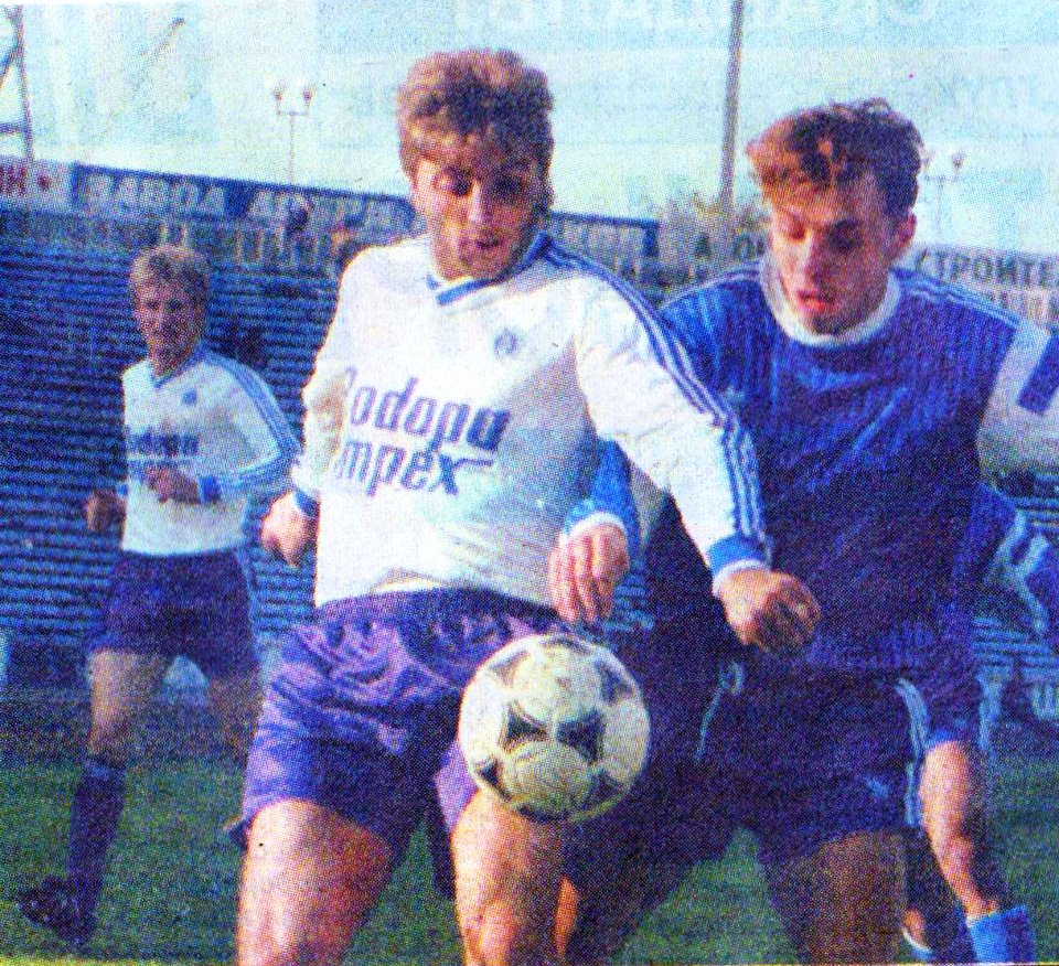 Левски - Етър 0-0 (02.11.1991 г.).jpg